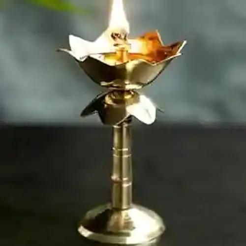 ALODIE - Big Lotus Brass Diyas for Home Decoration - Lotus Diyas for Pooja Room - Brass Deepam for Puja Decoration Items - Lotus Diya Brass Gift Items for Return Gifts Big Lotus Decoration Set of 2