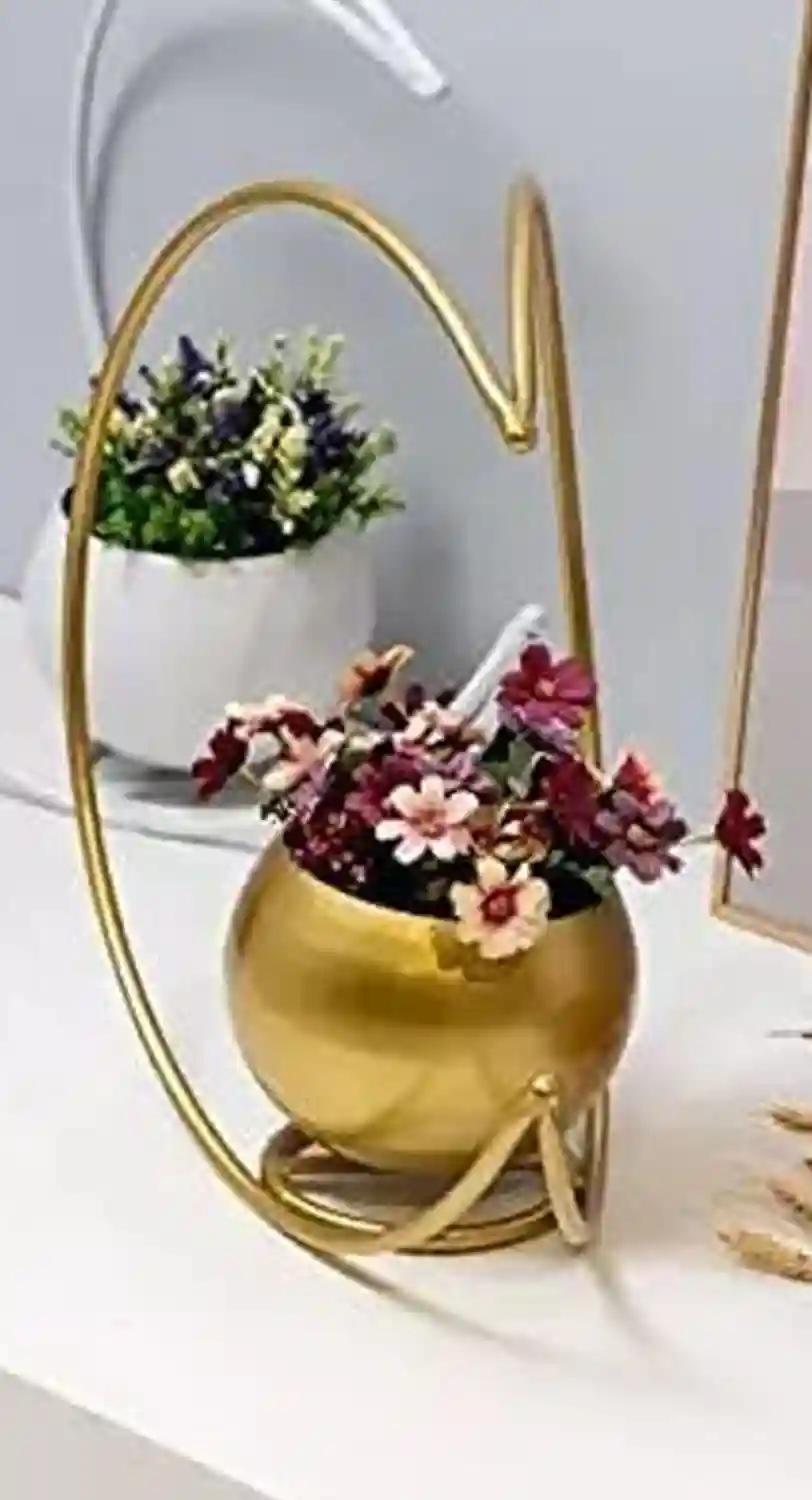 AMASS HANDICRAFTS Metal Geometric Design Vase with Gold Finish - Table Decorative Flower Pot Flower Vase for Home Decor Living Room Central Side Table (Size 24 x 24cm)