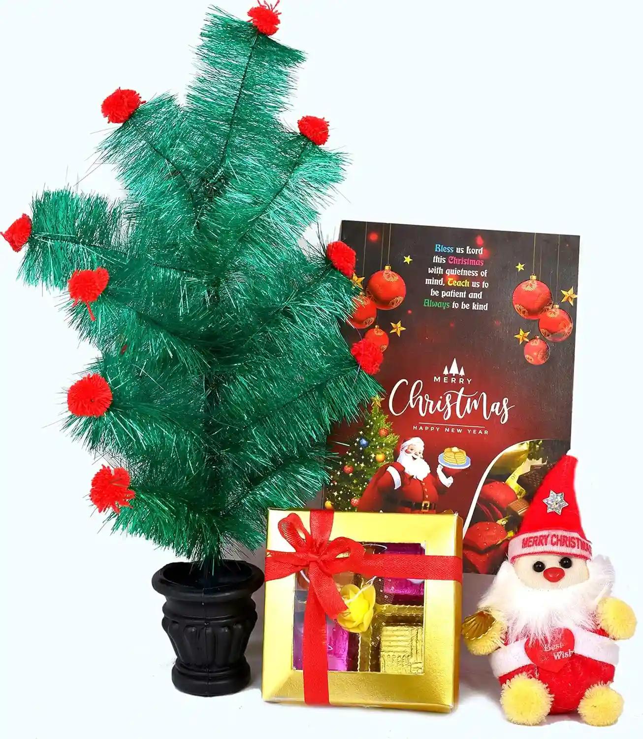 Christmas Gift for Kids/Christmas Gifts/Christmas Gift for Children/Christmas Gift Hamper-A Box of Handcrafted Chocolate+Christmas Tree+Santa Claus Soft Toy+Christmas Card